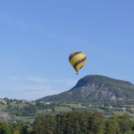 Chambre Independante Deux Personnes Au Bord De La Blanche Selonnet Luaran gambar