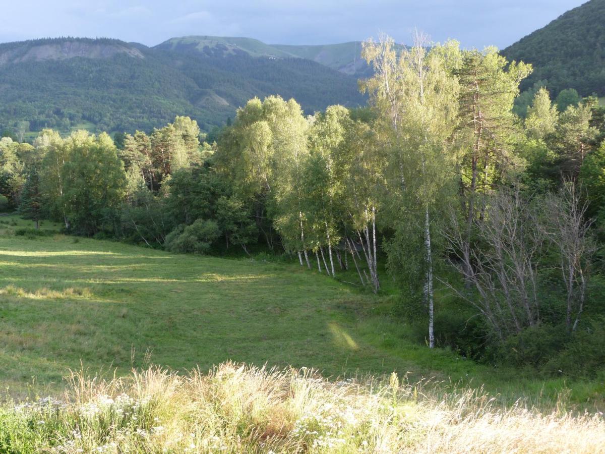 Chambre Independante Deux Personnes Au Bord De La Blanche Selonnet Luaran gambar